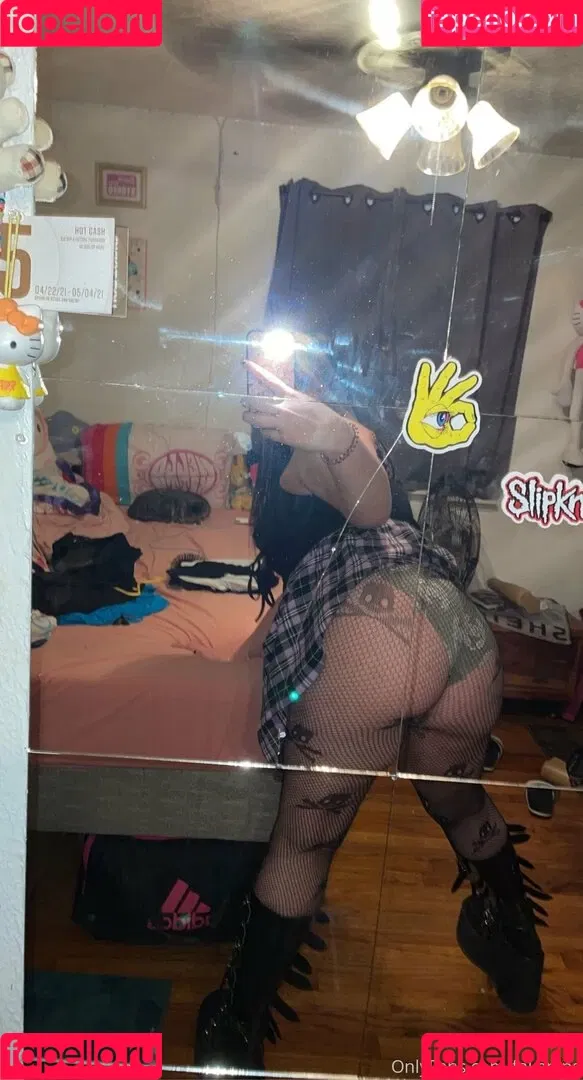 fakenips Onlyfans Photo Gallery 