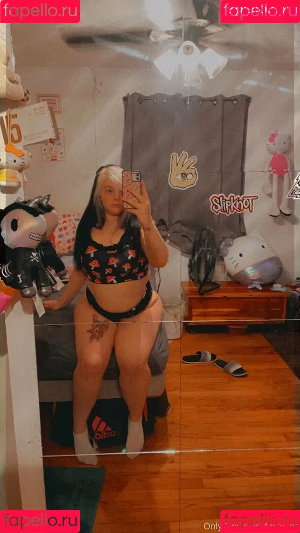 fakenips Onlyfans Photo Gallery 