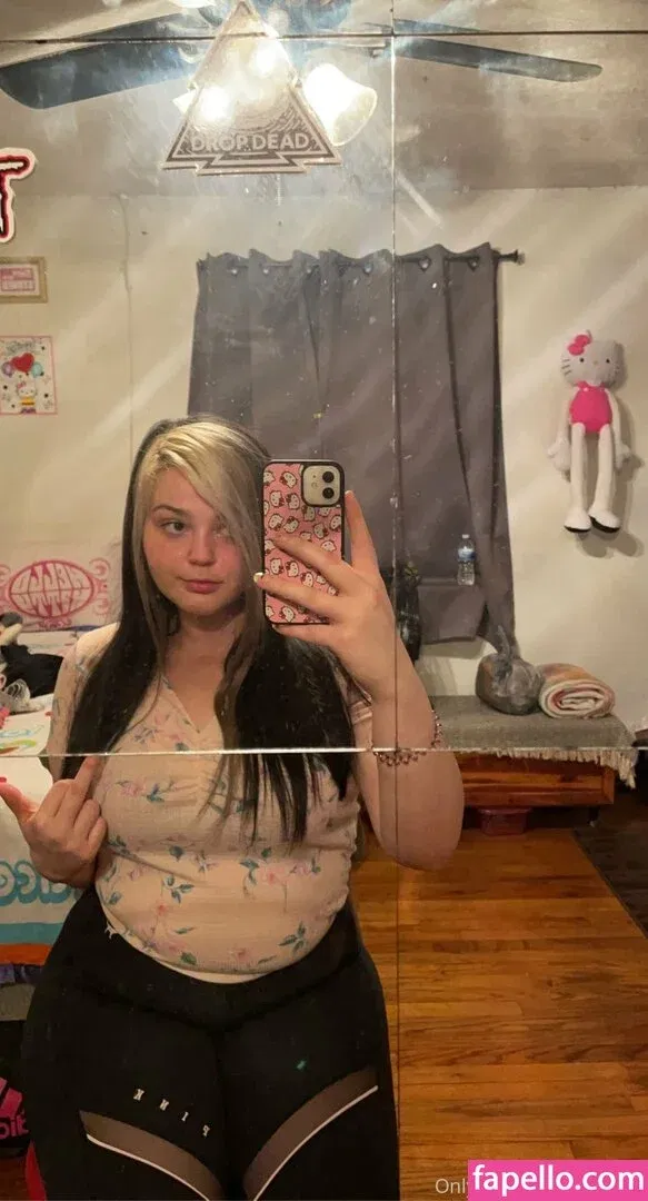 fakenips Onlyfans Photo Gallery 