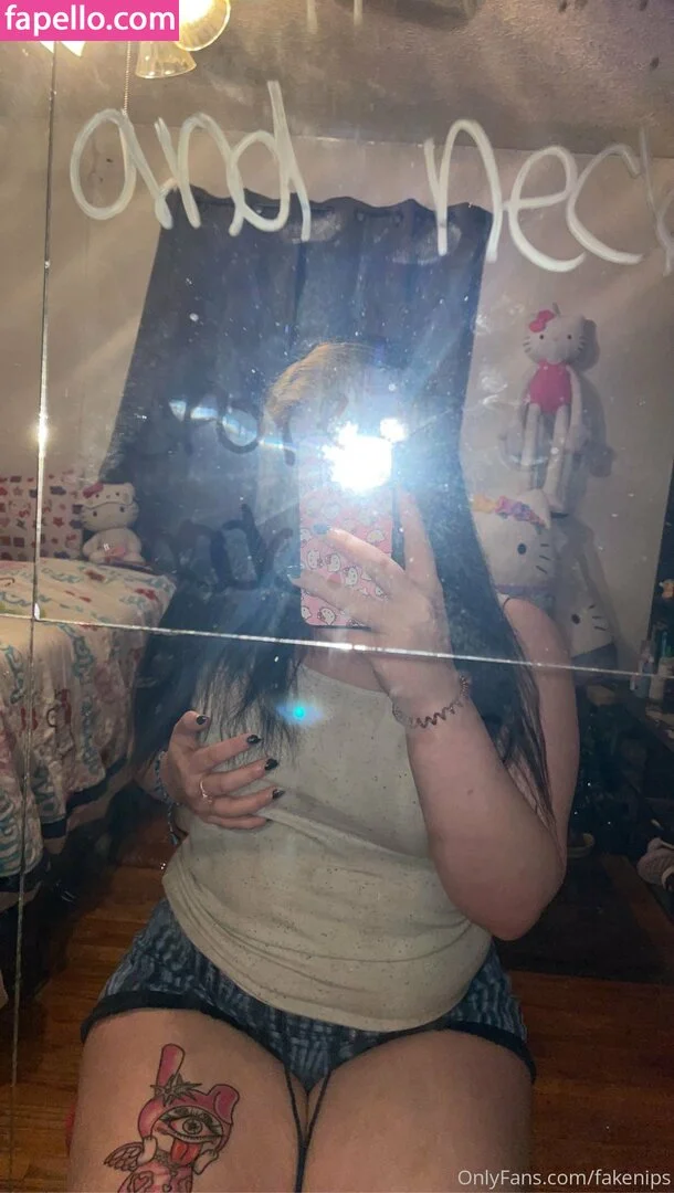 fakenips Onlyfans Photo Gallery 