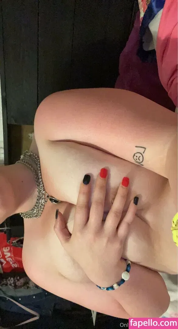 fakenips Onlyfans Photo Gallery 