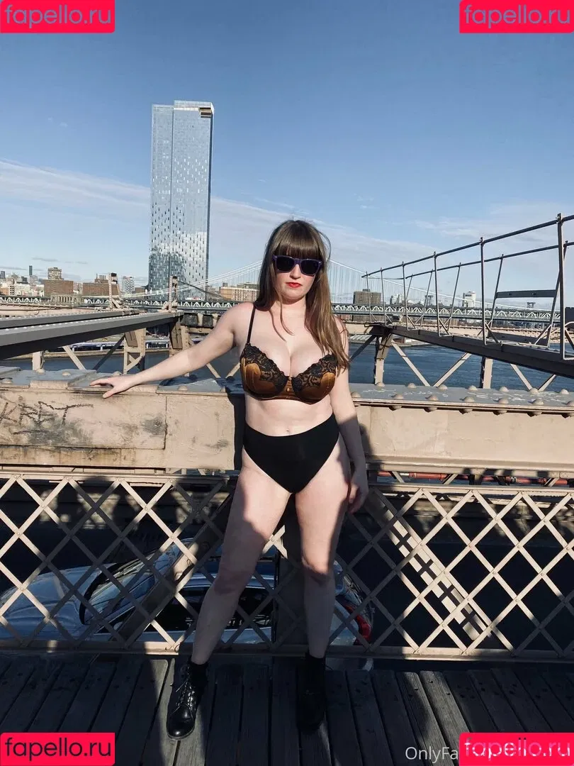 loisplz Onlyfans Photo Gallery 