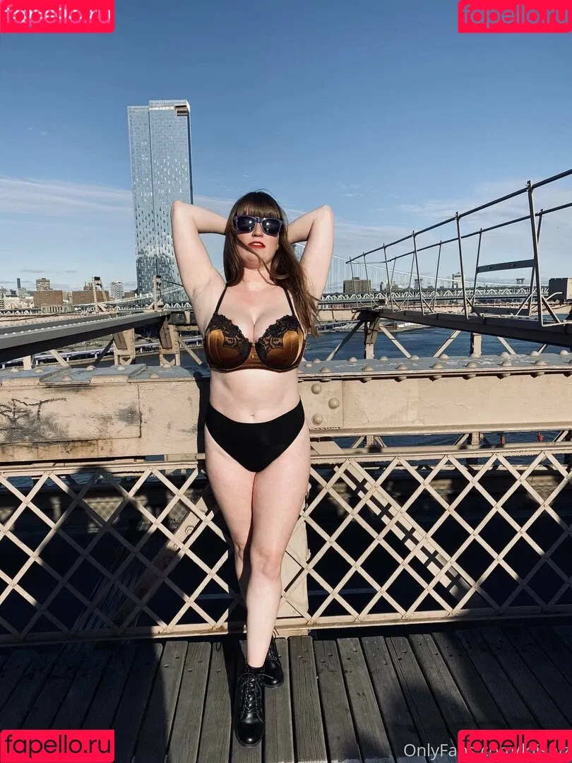 loisplz Onlyfans Photo Gallery 