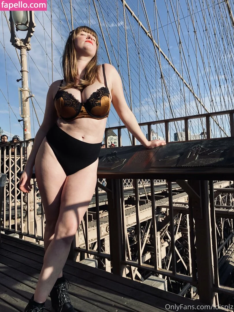 loisplz Onlyfans Photo Gallery 