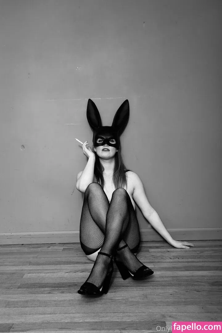 loisplz Onlyfans Photo Gallery 