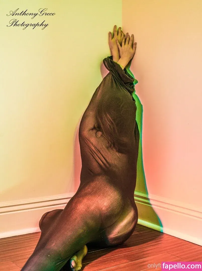 loisplz Onlyfans Photo Gallery 