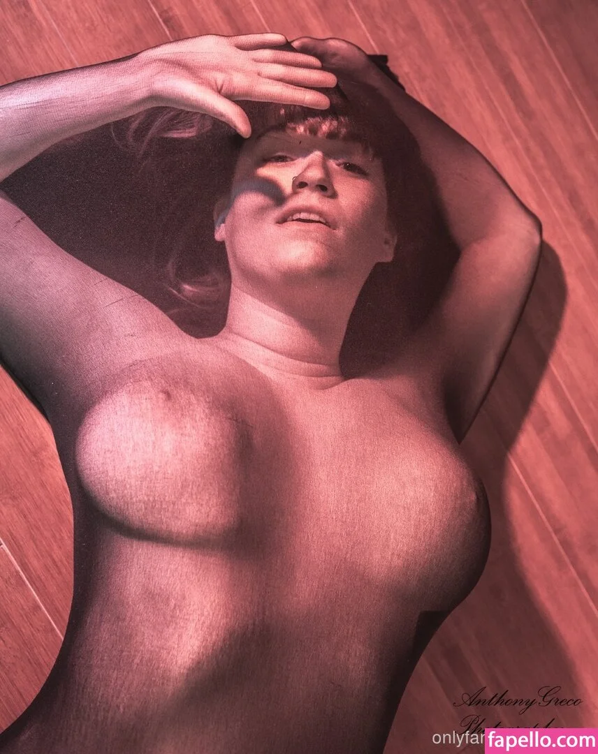 loisplz Onlyfans Photo Gallery 