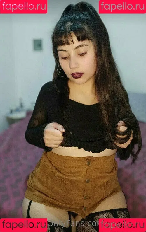 lelymaid Onlyfans Photo Gallery 
