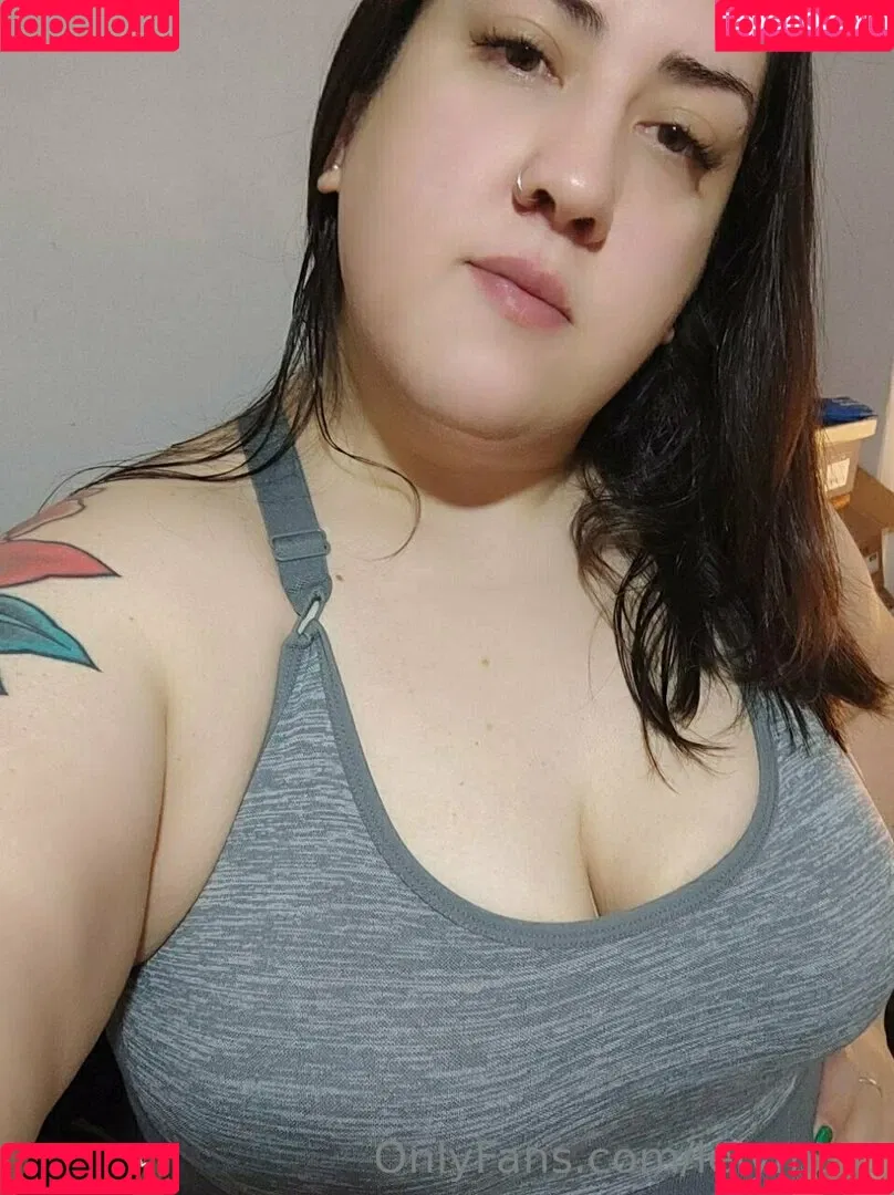 lelymaid Onlyfans Photo Gallery 