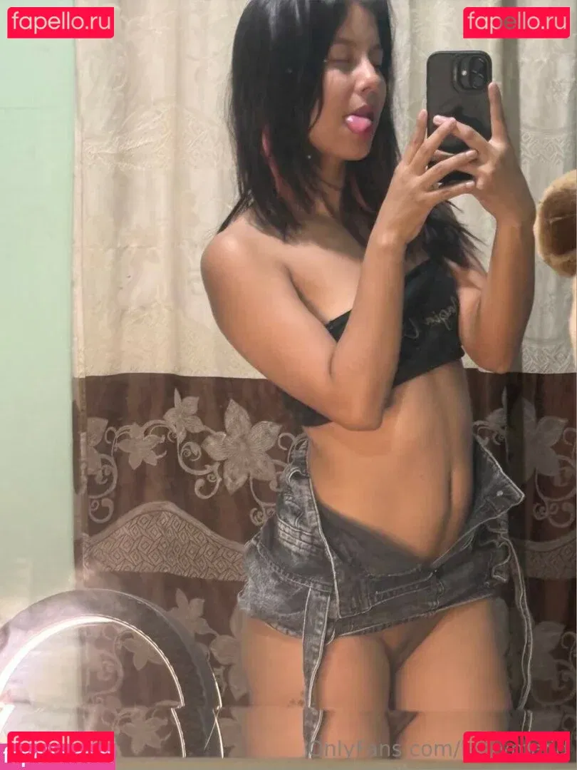 lelymaid Onlyfans Photo Gallery 