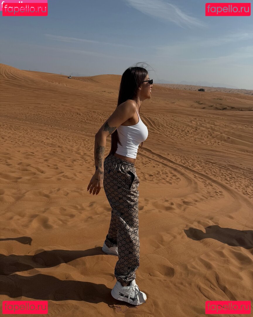 Maju Mazalli Nude Onlyfans Photo 12