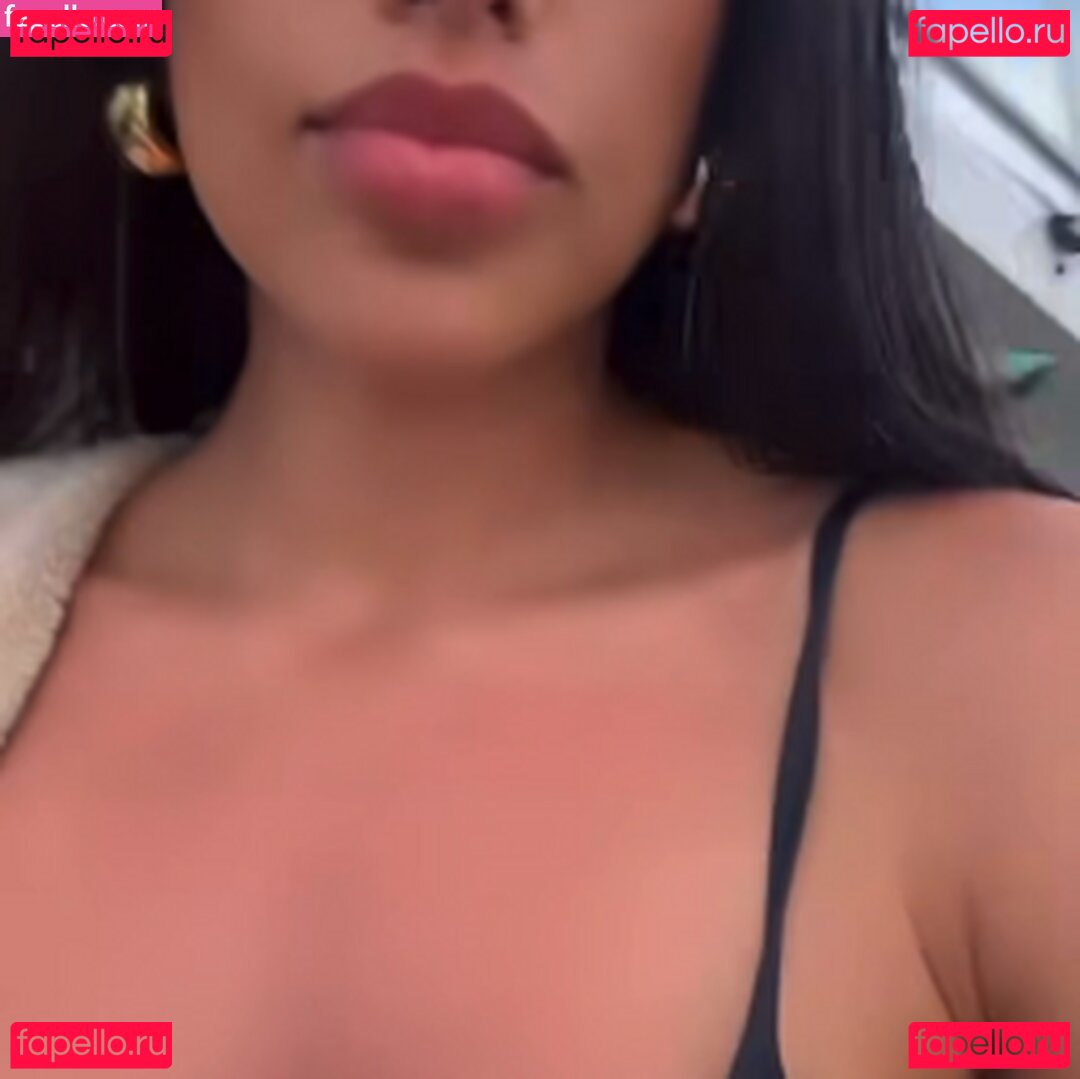 Maju Mazalli Nude Onlyfans Photo 5
