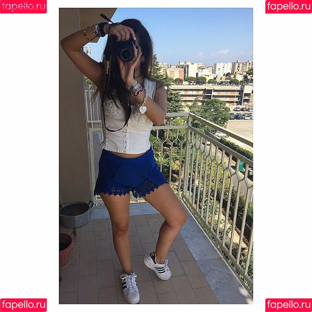 Paola Arena Onlyfans Photo Gallery 
