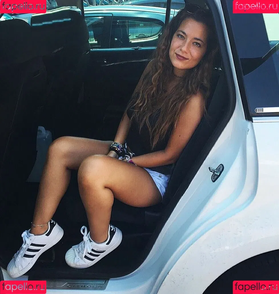 Paola Arena Onlyfans Photo Gallery 