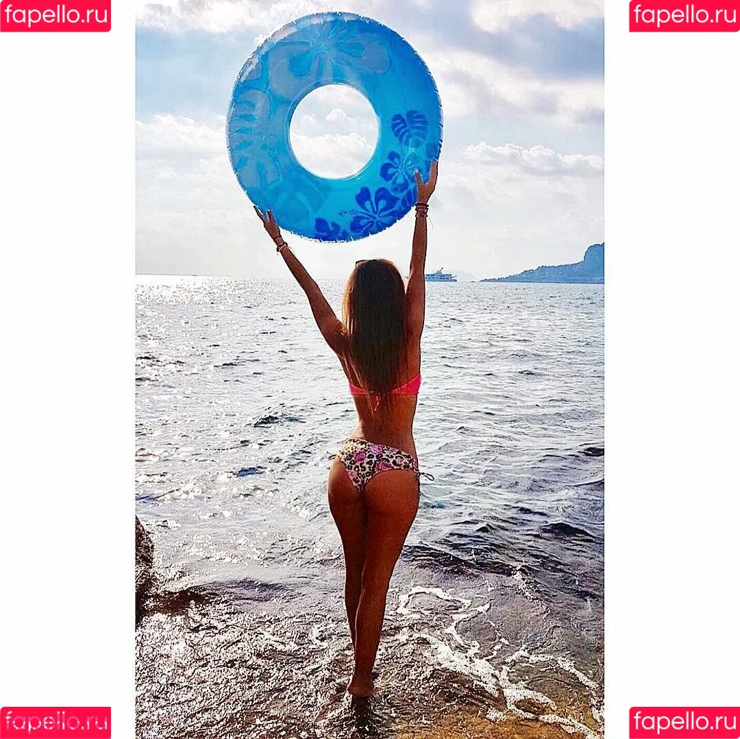 Paola Arena Onlyfans Photo Gallery 