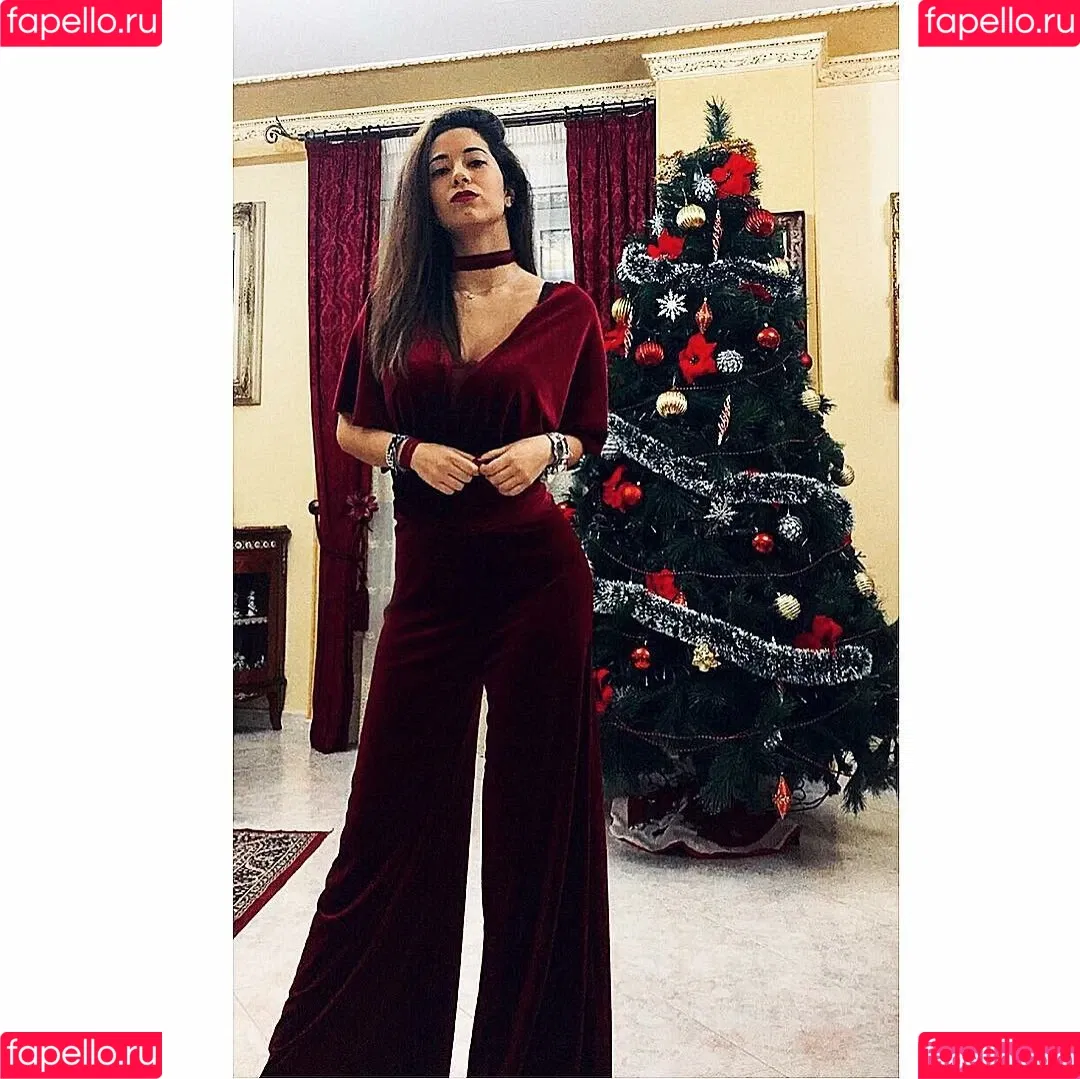 Paola Arena Onlyfans Photo Gallery 