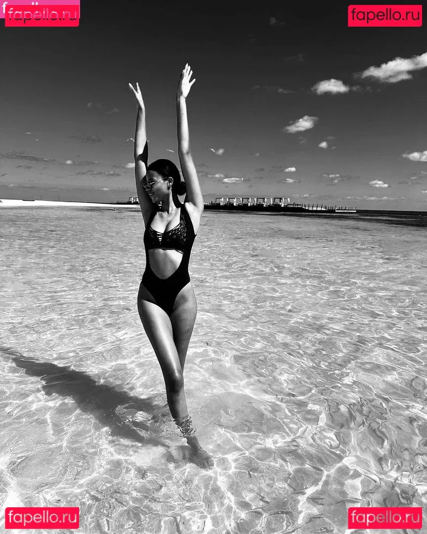 Ella Balinska Onlyfans Photo Gallery 