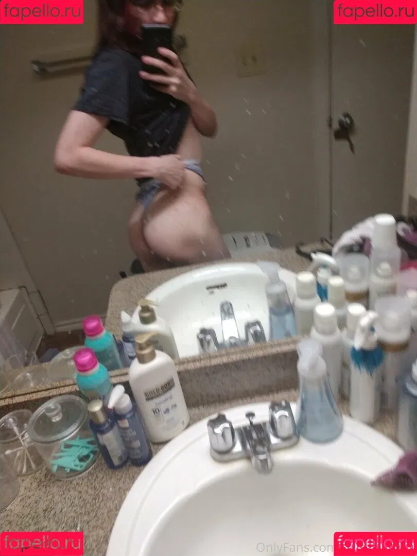emilybunoof Onlyfans Photo Gallery 