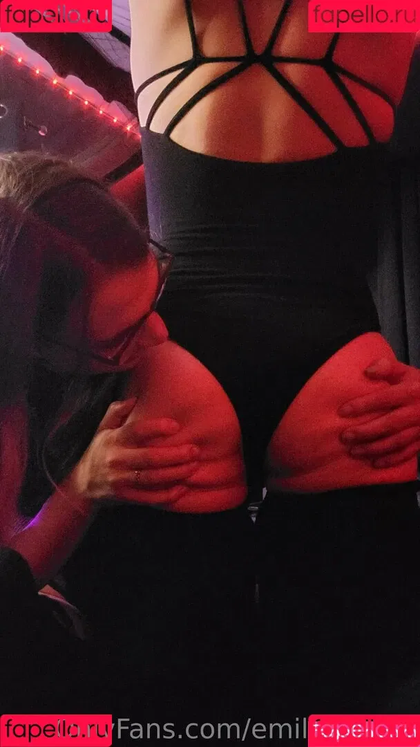 emilybunoof Onlyfans Photo Gallery 