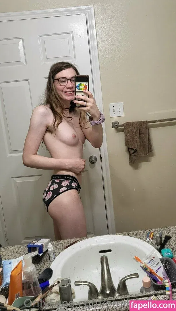 emilybunoof Onlyfans Photo Gallery 