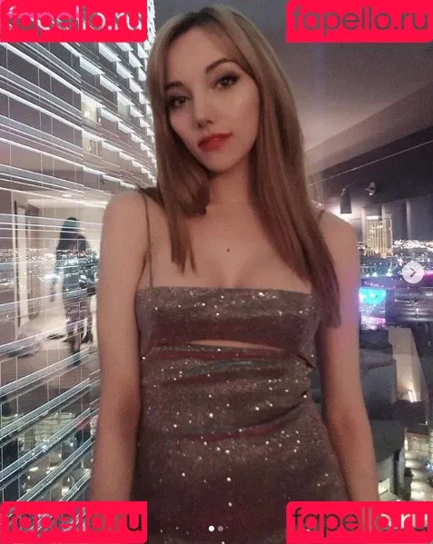 moonstreuxx Onlyfans Photo Gallery 