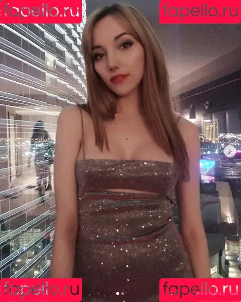 moonstreuxx Onlyfans Photo Gallery 