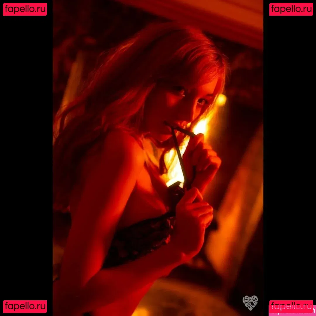 moonstreuxx Onlyfans Photo Gallery 