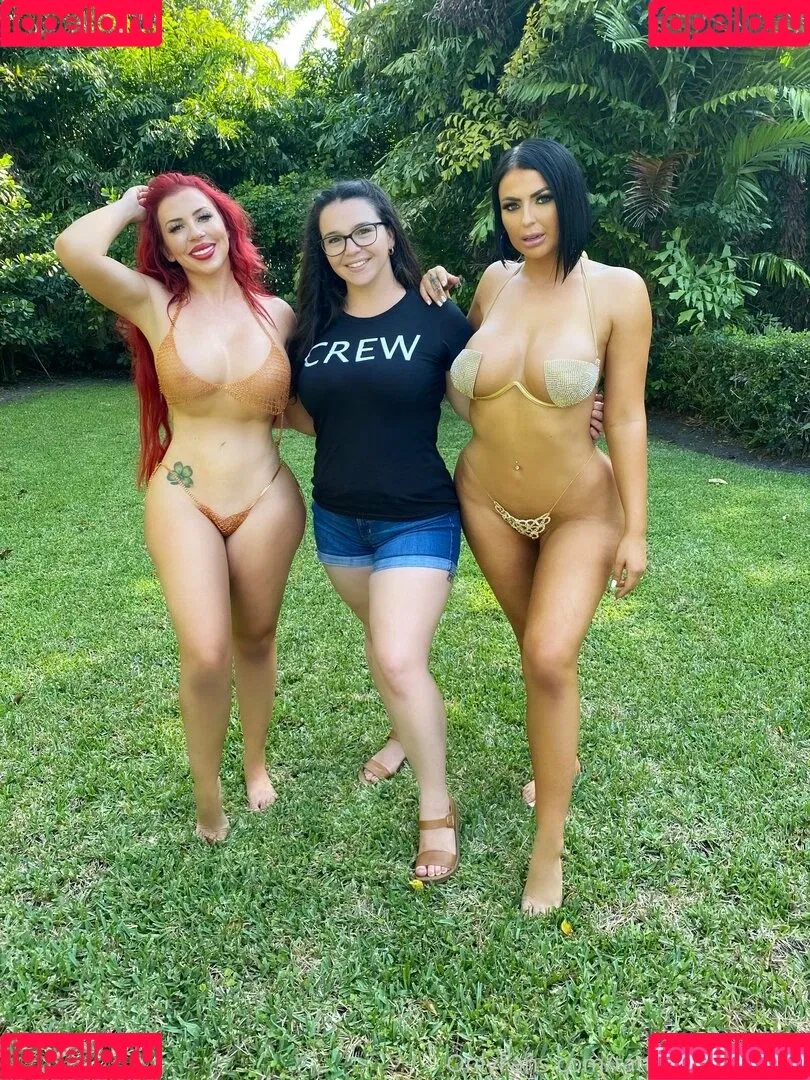 smileynessvip Onlyfans Photo Gallery 