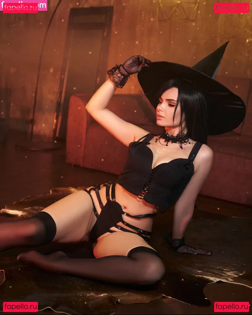 Purple Amelie Onlyfans Photo Gallery 