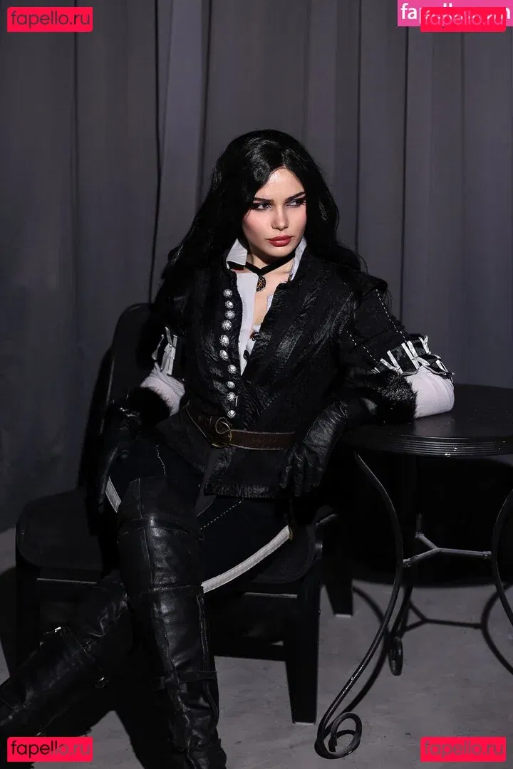 Purple Amelie Onlyfans Photo Gallery 