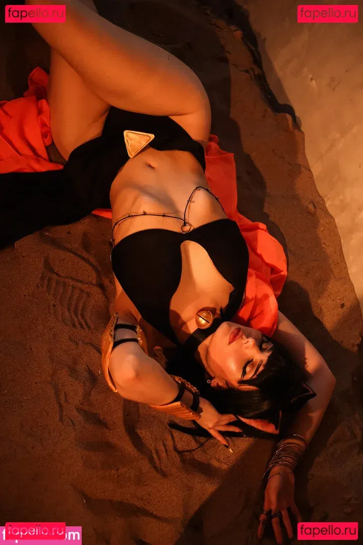 Purple Amelie Onlyfans Photo Gallery 