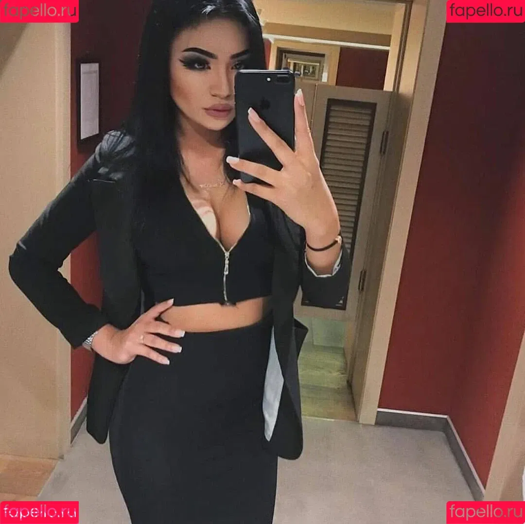 Asa Lochka Onlyfans Photo Gallery 