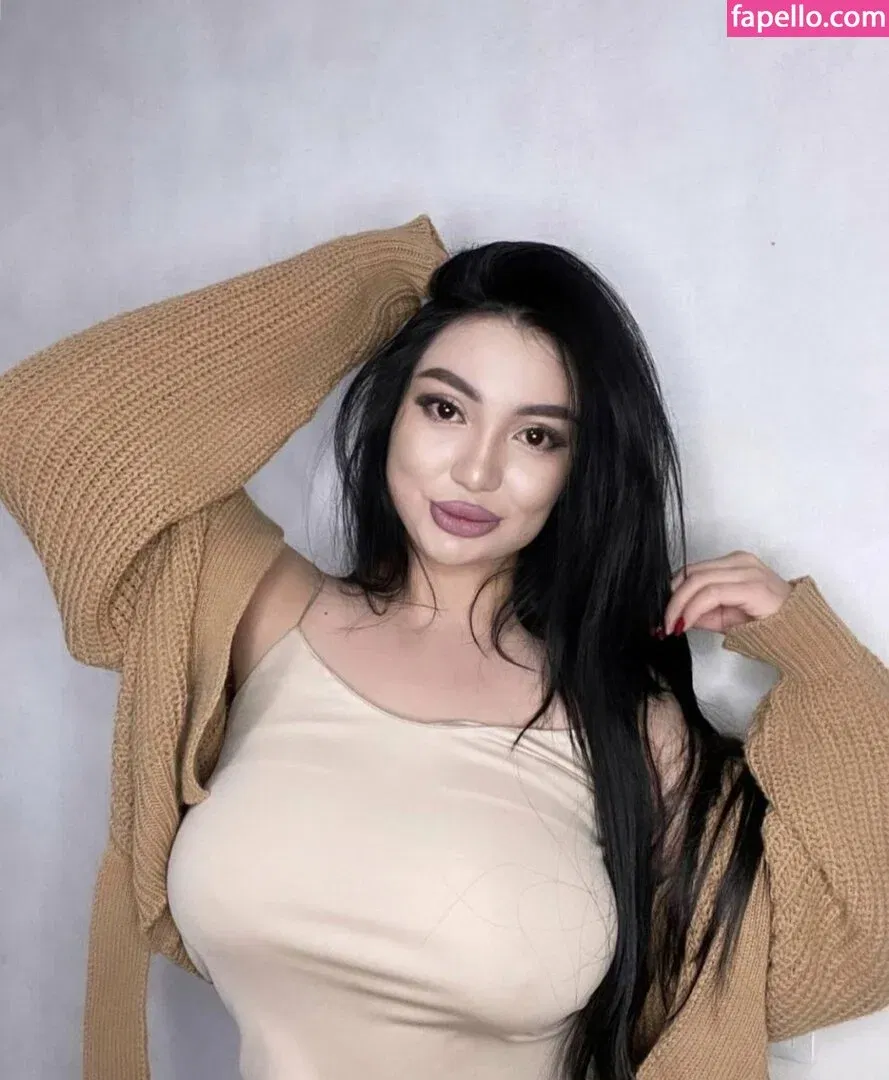 Asa Lochka Onlyfans Photo Gallery 