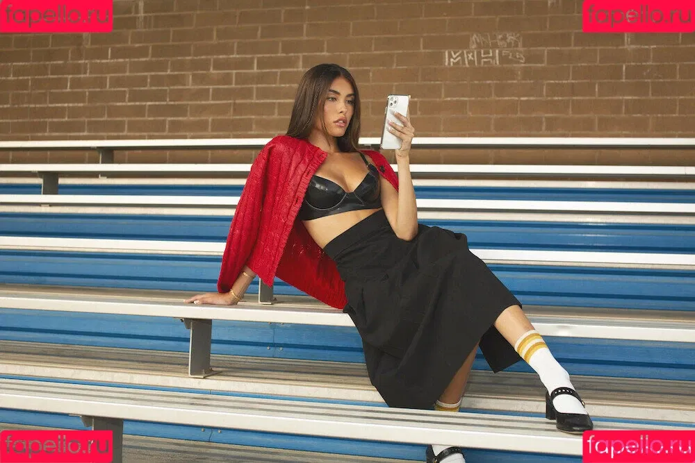 Madison Beer Onlyfans Photo Gallery 