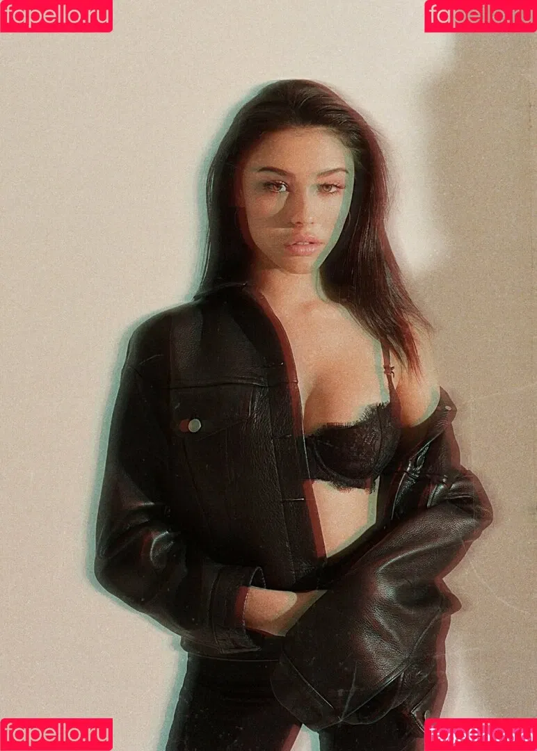 Madison Beer Onlyfans Photo Gallery 