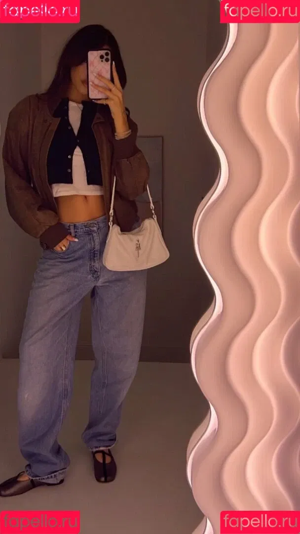 Madison Beer Onlyfans Photo Gallery 