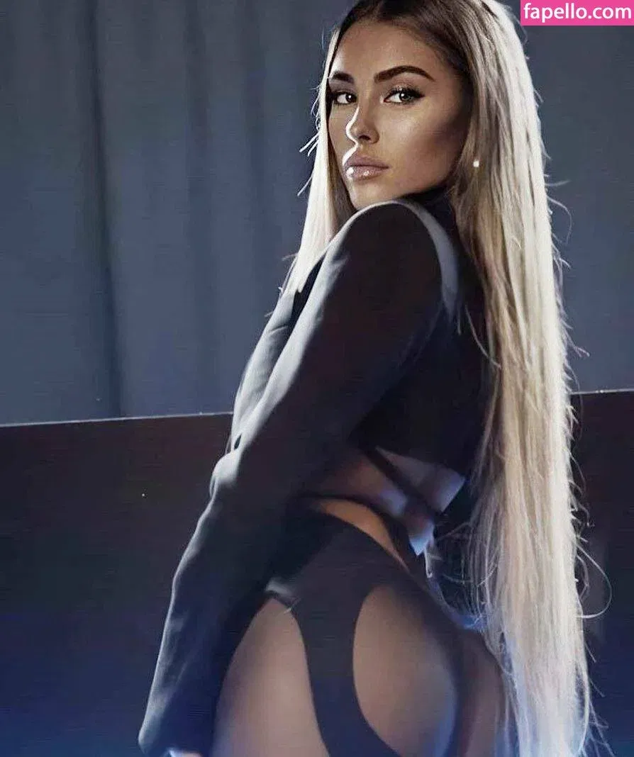 Madison Beer Onlyfans Photo Gallery 