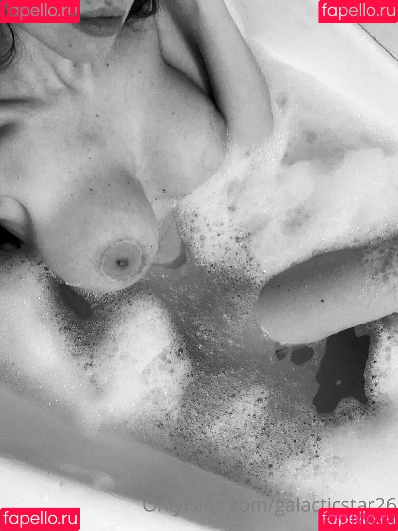 missredstar Onlyfans Photo Gallery 