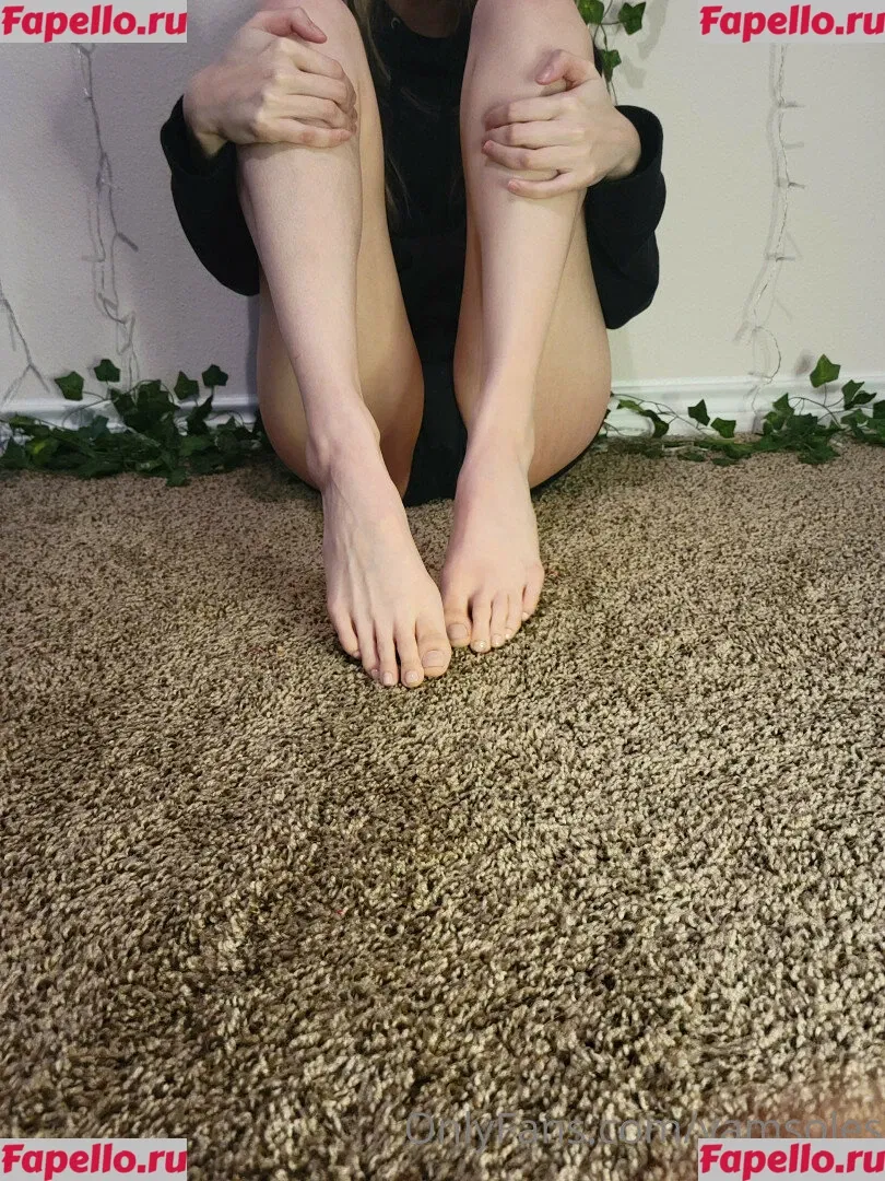 YamSoles Onlyfans Photo Gallery 