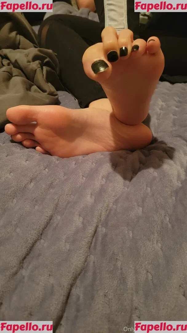 YamSoles Onlyfans Photo Gallery 
