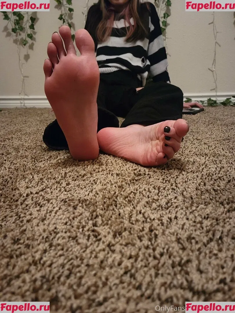 YamSoles Onlyfans Photo Gallery 