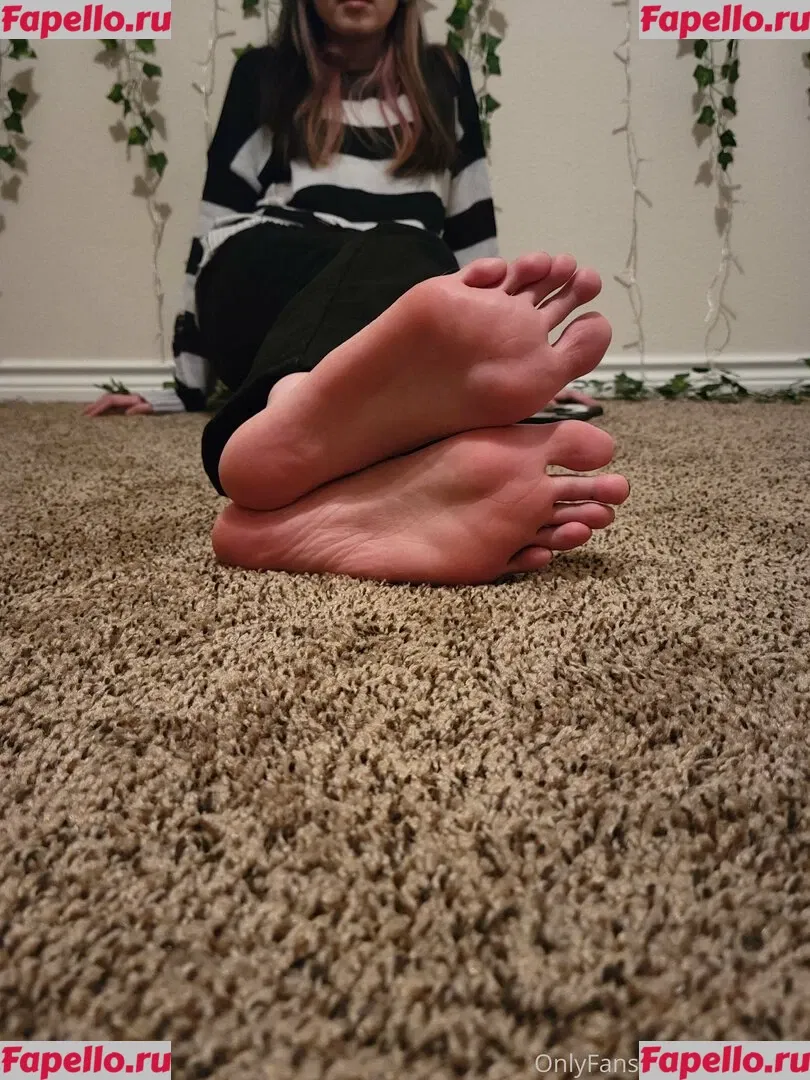 YamSoles Onlyfans Photo Gallery 
