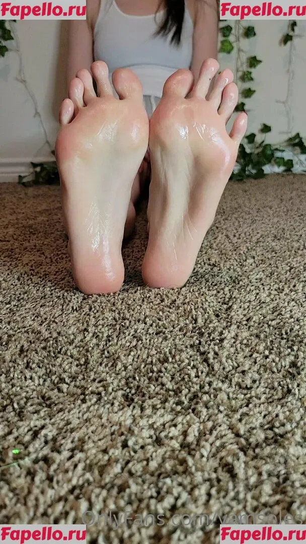 YamSoles Onlyfans Photo Gallery 