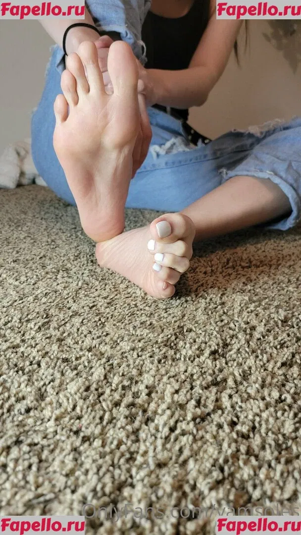 YamSoles Onlyfans Photo Gallery 