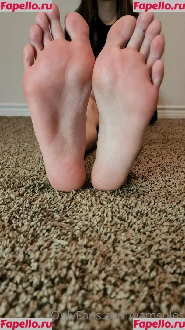 YamSoles Onlyfans Photo Gallery 