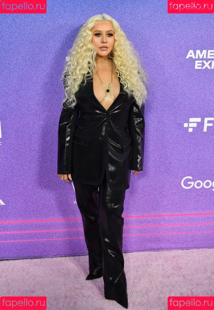 Christina Aguilera Onlyfans Photo Gallery 
