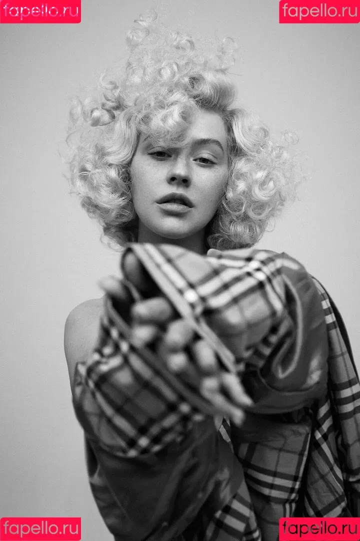 Christina Aguilera Onlyfans Photo Gallery 