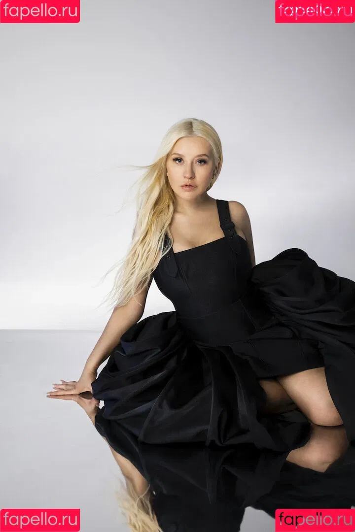 Christina Aguilera Onlyfans Photo Gallery 
