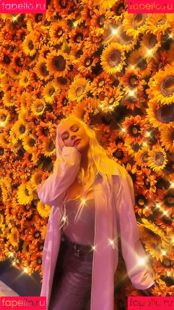 Christina Aguilera Onlyfans Photo Gallery 
