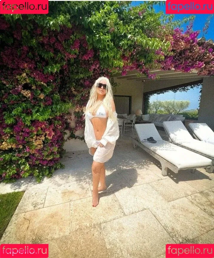 Christina Aguilera Onlyfans Photo Gallery 